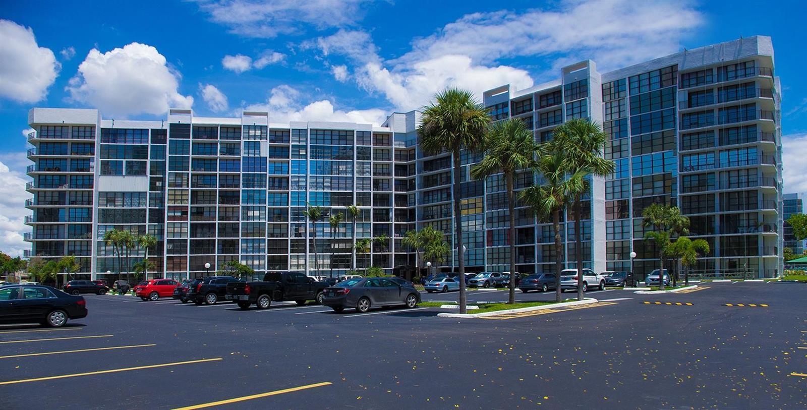 800 Parkview Drive # 411, Hallandale Beach FL 33009 photo 2