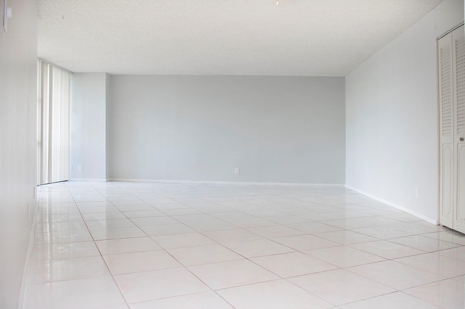 800 Parkview Drive # 411, Hallandale Beach FL 33009 photo 4