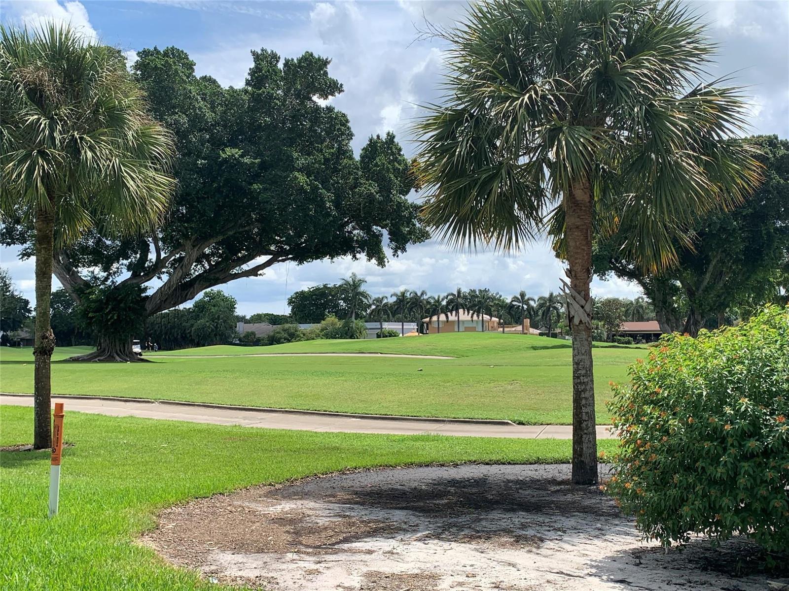 200 Jacaranda Country Club Drive # 1b, Plantation FL 33324 photo 2