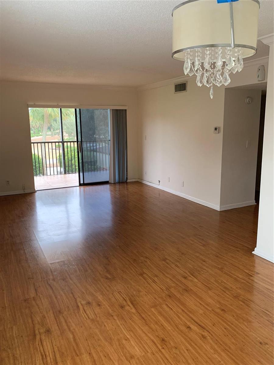 200 Jacaranda Country Club Drive # 1b, Plantation FL 33324 photo 5