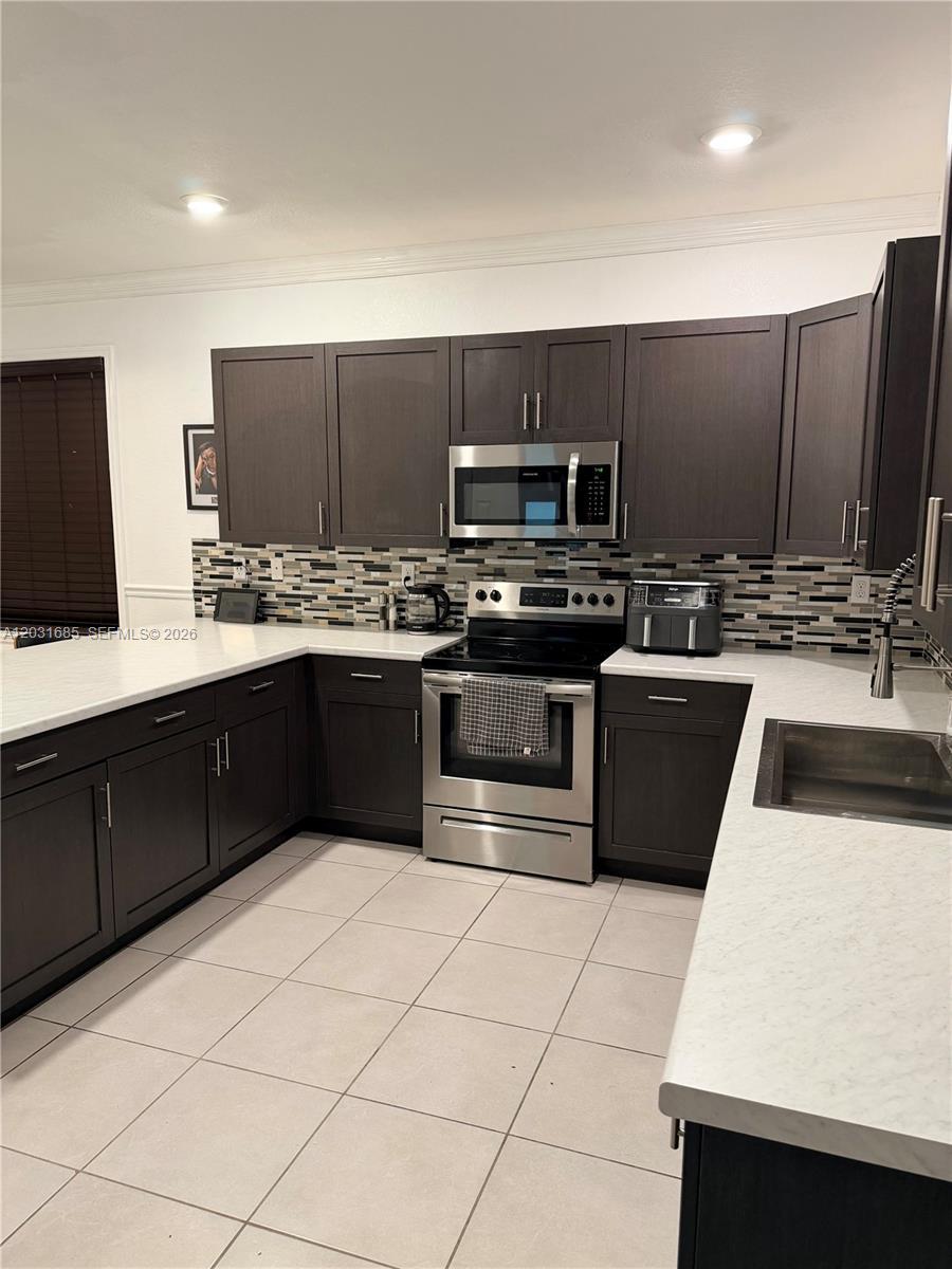 1502 SW 29th St, Fort Lauderdale FL 33315 photo 3