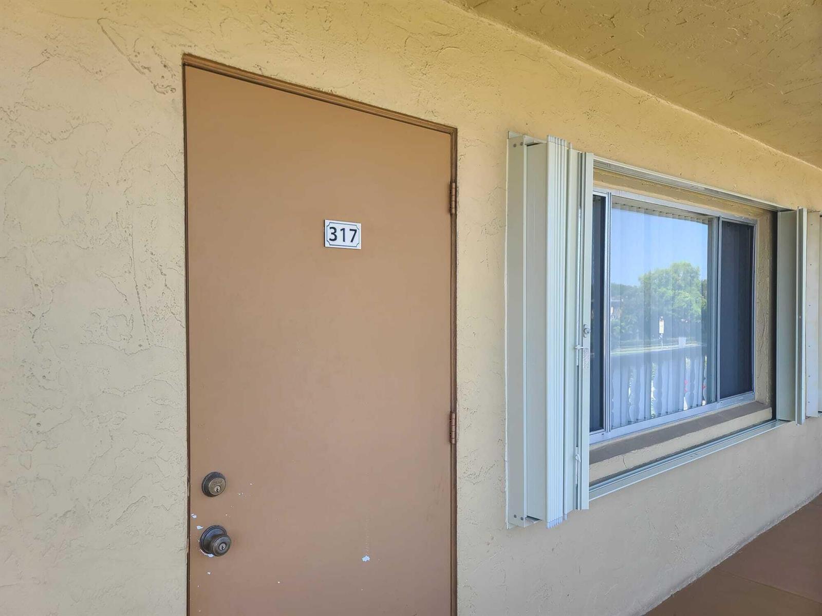 555 Purdy Lane # 317, Palm Springs FL 33461 photo 3