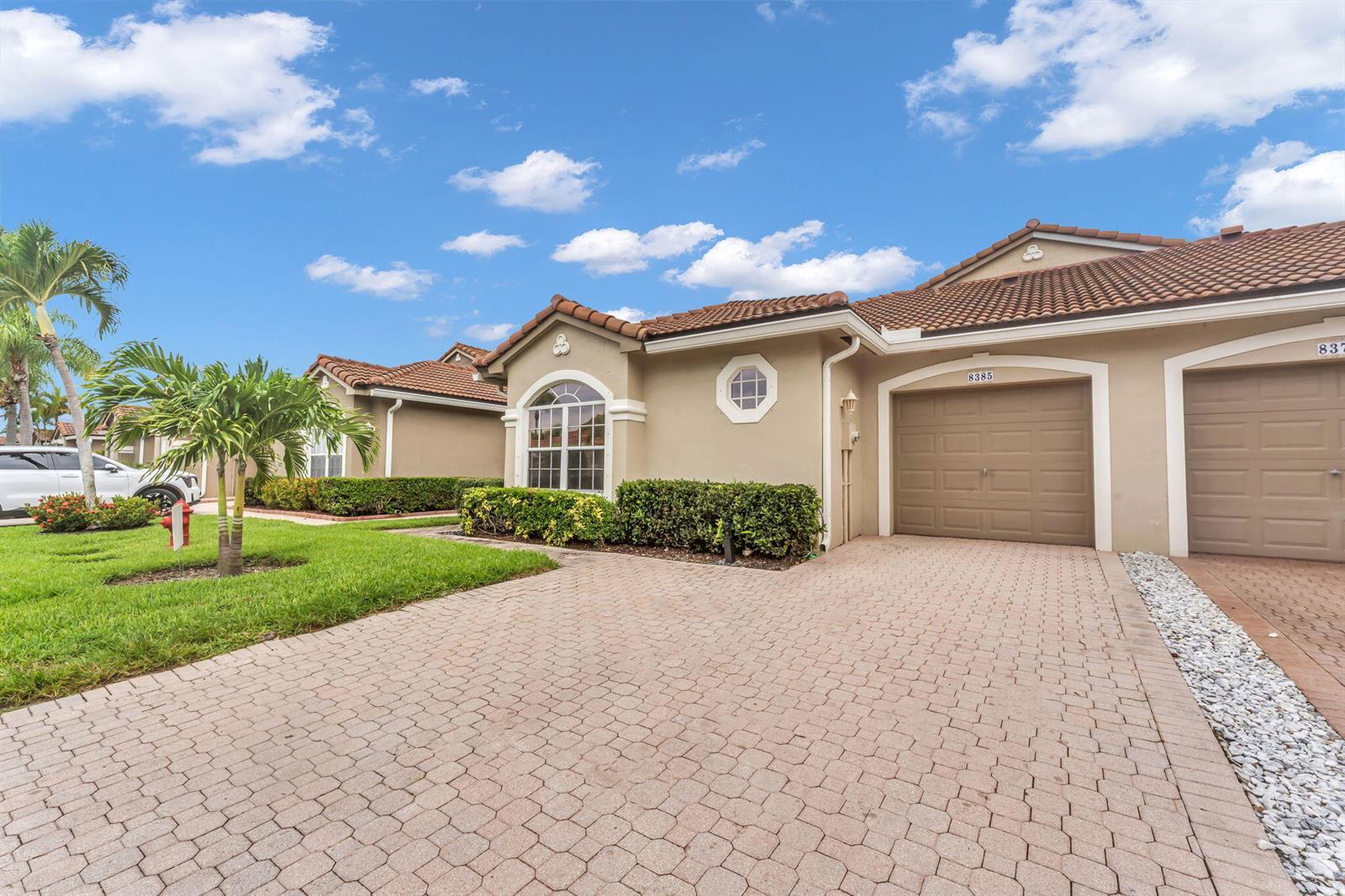 8385 Vía Serena, Boca Raton FL 33433 photo 2
