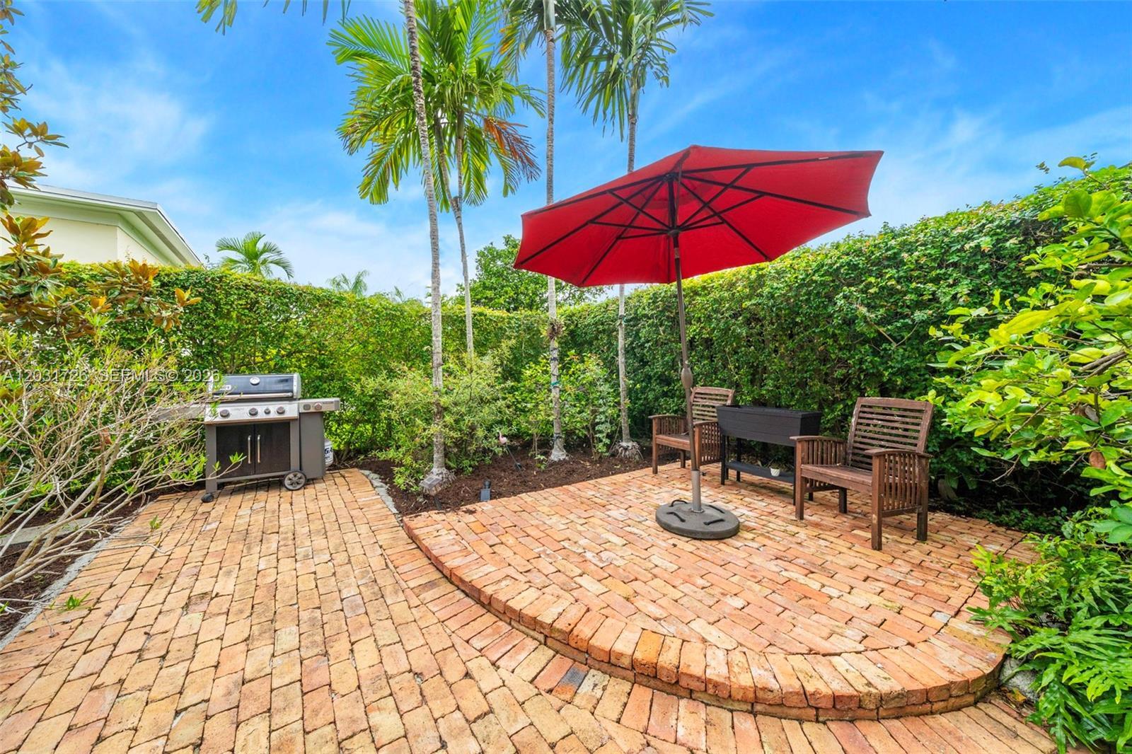 2241 SW 25th Ter, Miami FL 33133 photo 5