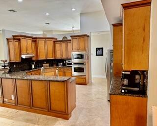 1965 S Club Drive S, Wellington FL 33414 photo 4