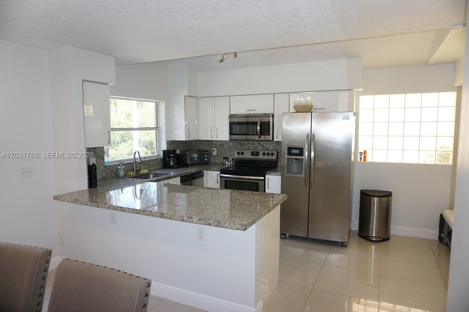 1057 SE 6th Ave, Dania Beach FL 33004 photo 3