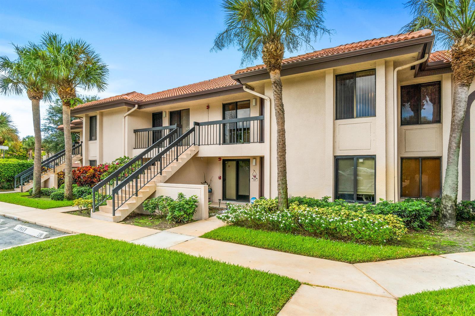 5151 W Club Circle # 206, Boca Raton FL 33487 photo 3