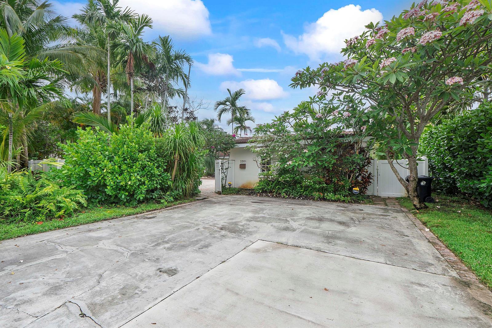 2501 NE 26th Terrace, Fort Lauderdale FL 33305 photo 3