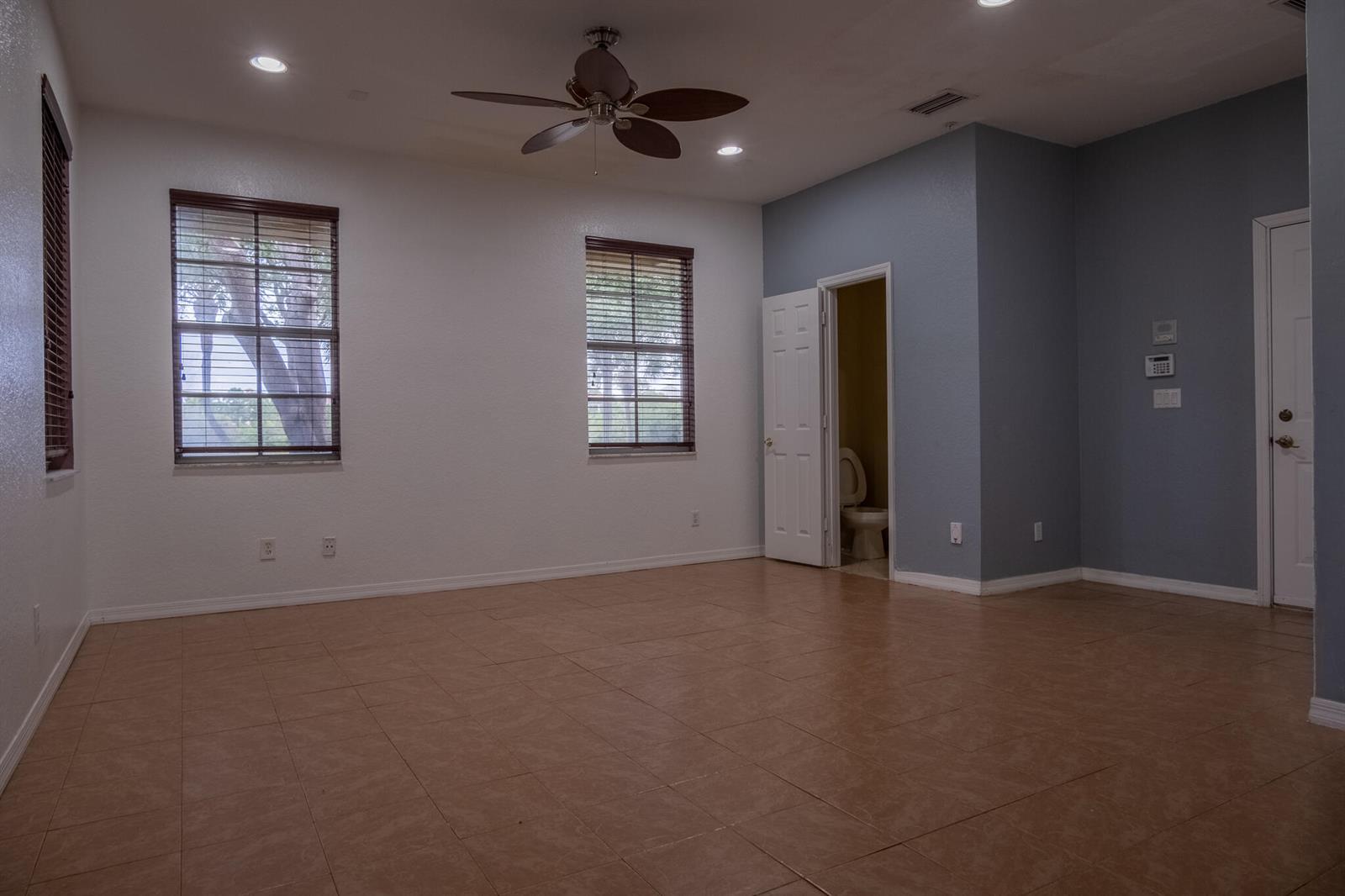 103 E Thatch Palm Circle, Jupiter FL 33458 photo 4