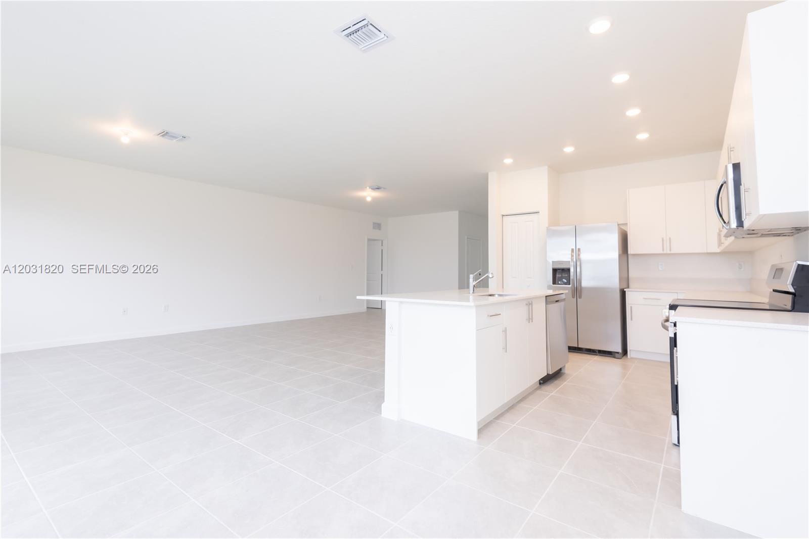 2636 SE 8th Ct, Homestead FL 33035 photo 5