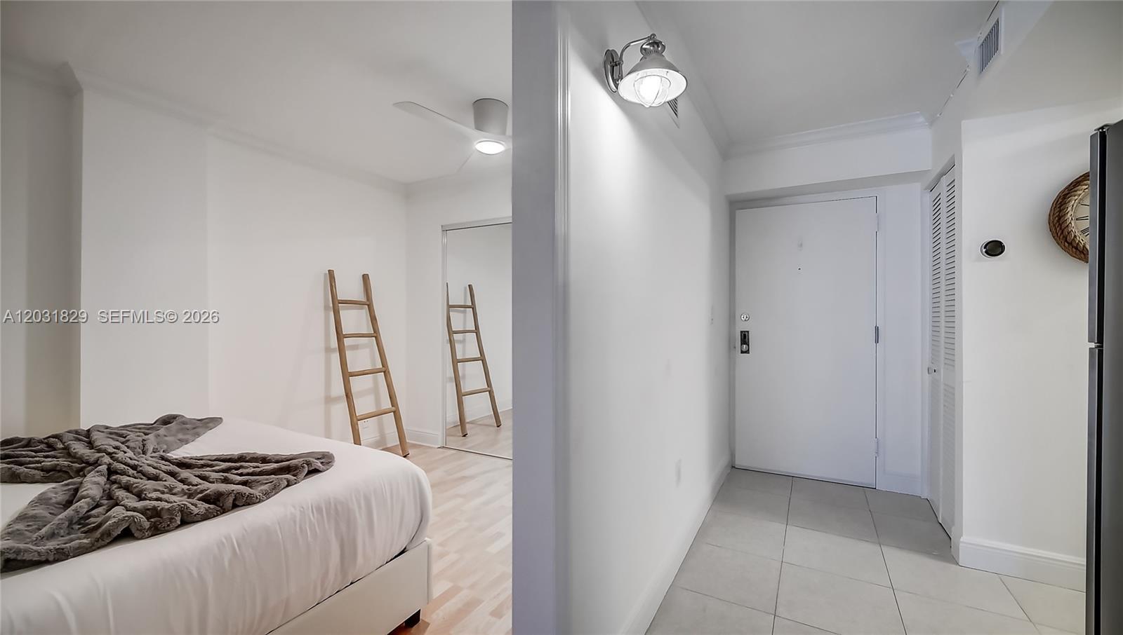 2401 Collins Ave # 904, Miami Beach FL 33140 photo 2