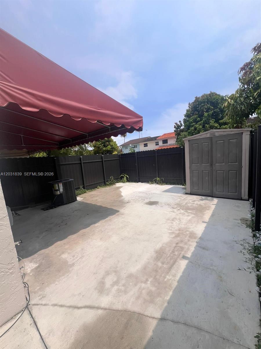 1074 W 38th St # 32, Hialeah FL 33012 photo 3