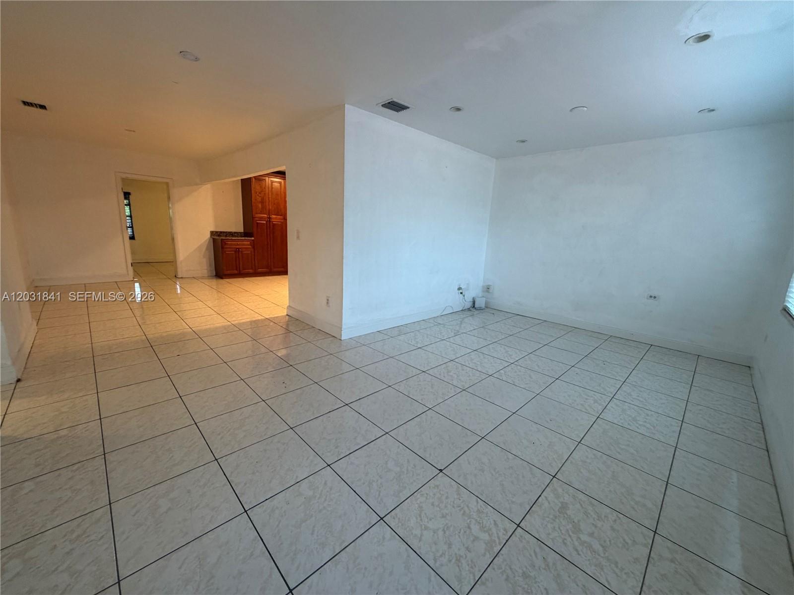 6318 SW 27th St, Miami FL 33155 photo 4