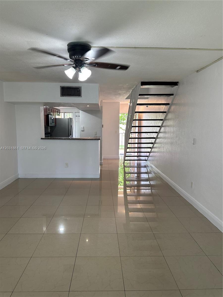 9250 Fontainebleau Blvd # 202, Miami FL 33172 photo 5