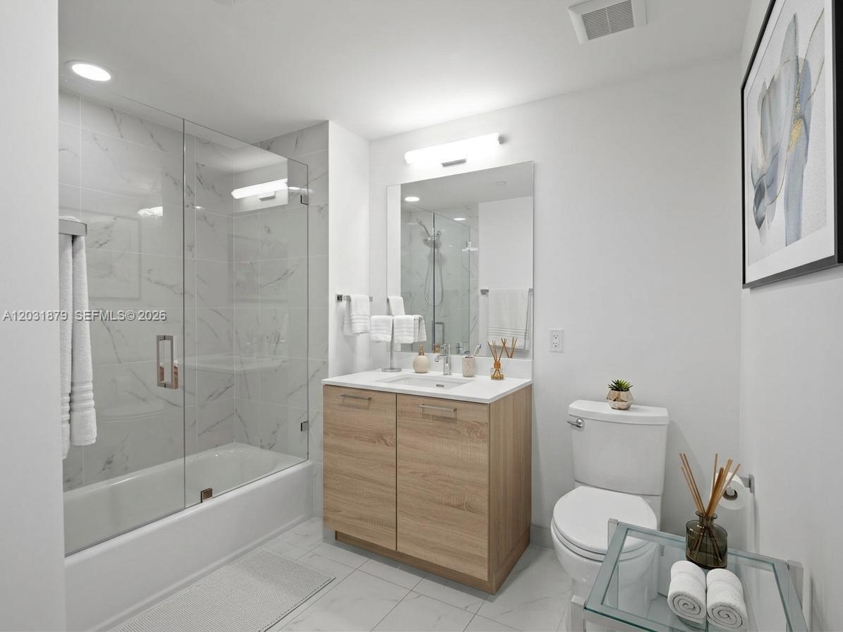 16385 Biscayne Blvd # 1615, North Miami Beach FL 33160 photo 5