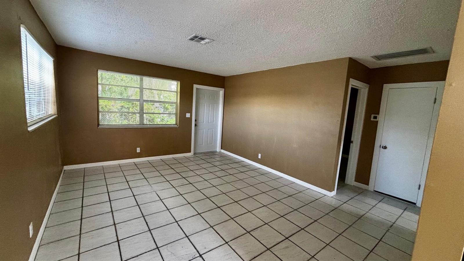 1136 NW 8th Avenue # 3, Fort Lauderdale FL 33311 photo 2