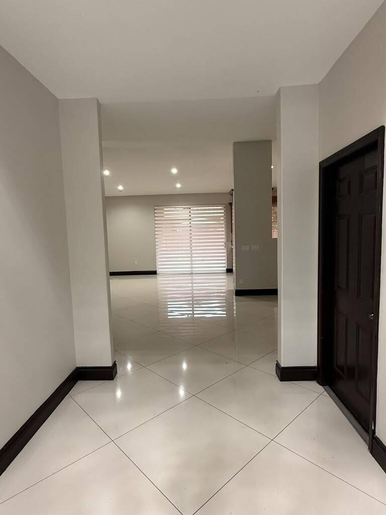 9141 NW 152nd Street, Miami Lakes FL 33018 photo 4