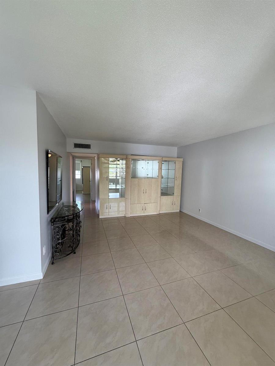 184 Easthampton H, West Palm Beach FL 33417 photo 3