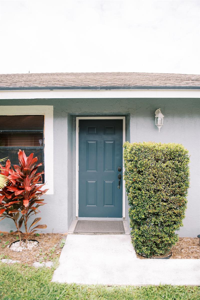 1423 Summit Run Circle, West Palm Beach FL 33415 photo 3