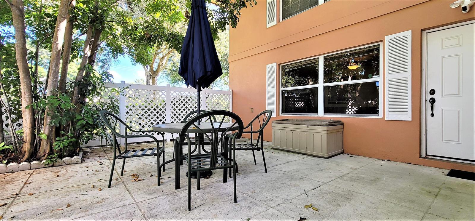 1909 Hartford Court, West Palm Beach FL 33409 photo 2