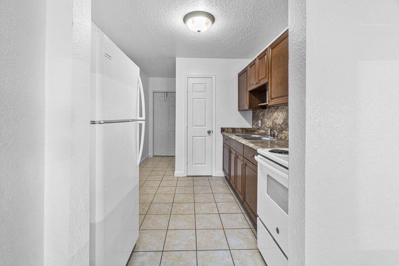 751 Hummingbird Way # 1, North Palm Beach FL 33408 photo 4