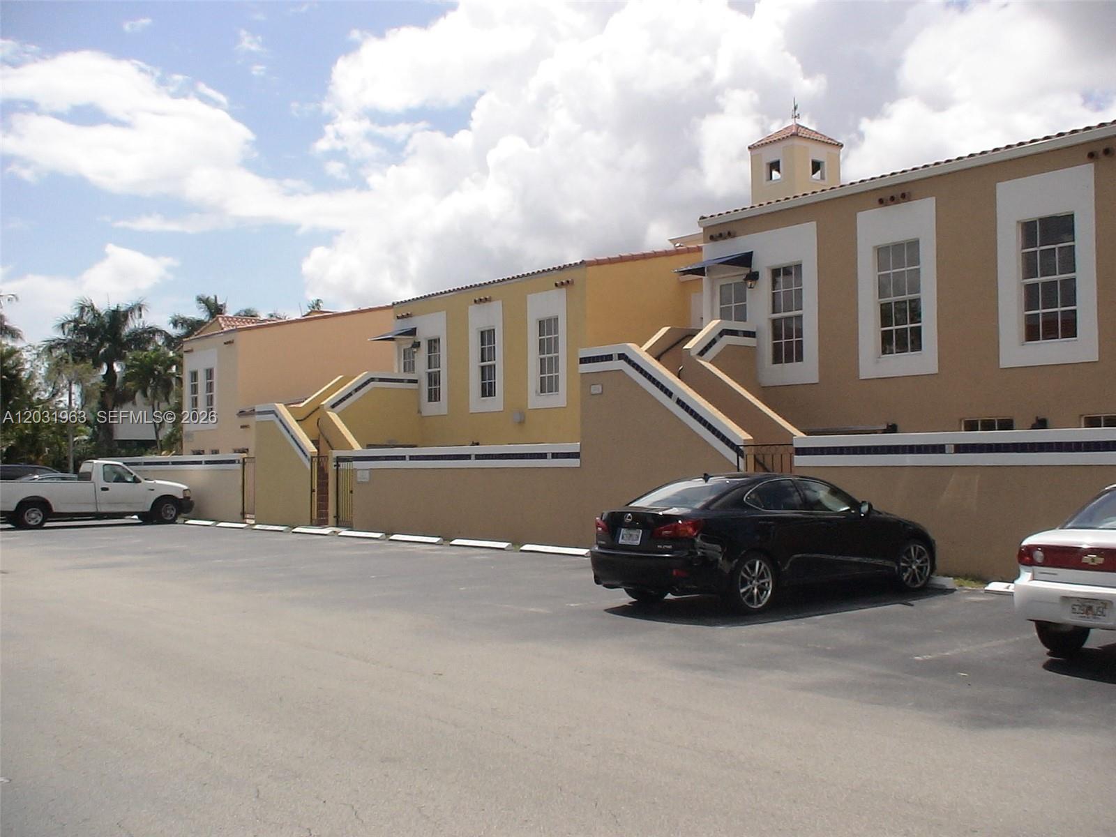 10530 NW 26 ST # F, Doral FL 33172 photo 3