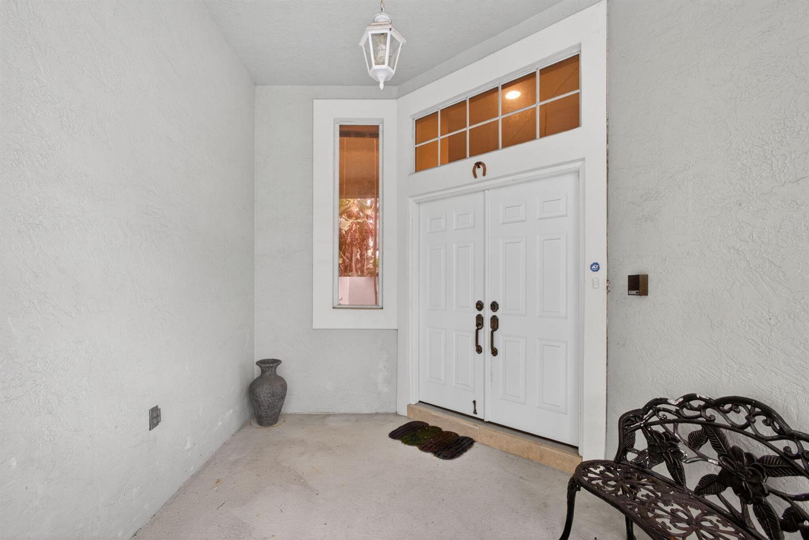 2860 Waters Edge Circle, FL 33413 photo 3