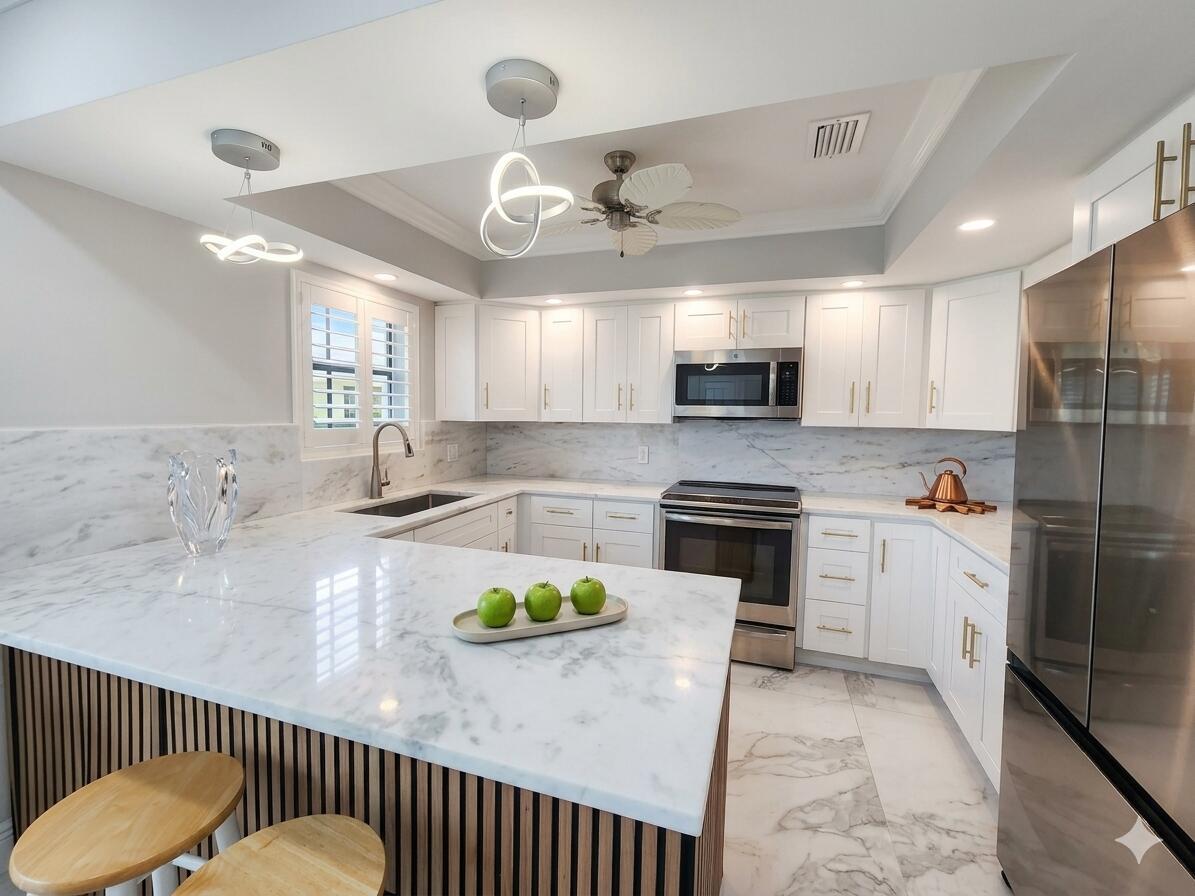 75 Venetian Drive # 11, Delray Beach FL 33483 photo 2