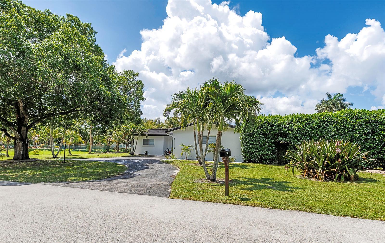 11821 NW 6th Court, Plantation FL 33325 photo 5