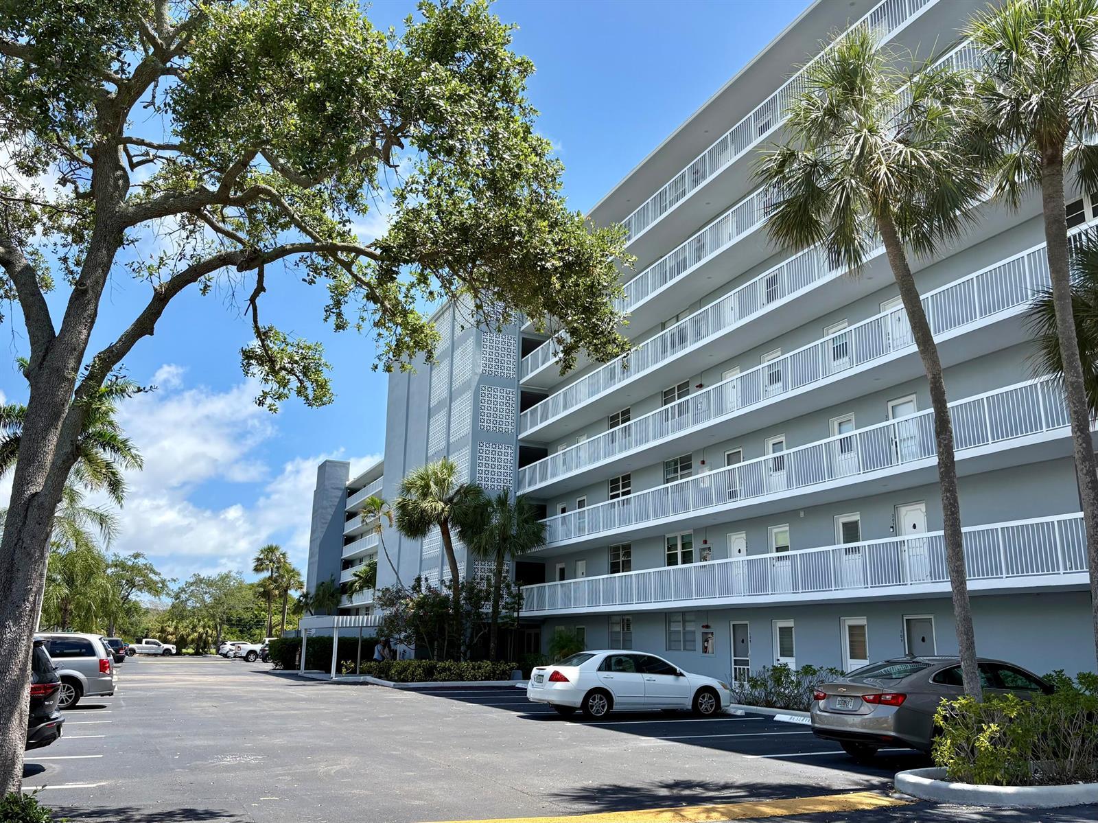 5700 NW 2nd Avenue # 311, Boca Raton FL 33487 photo 2