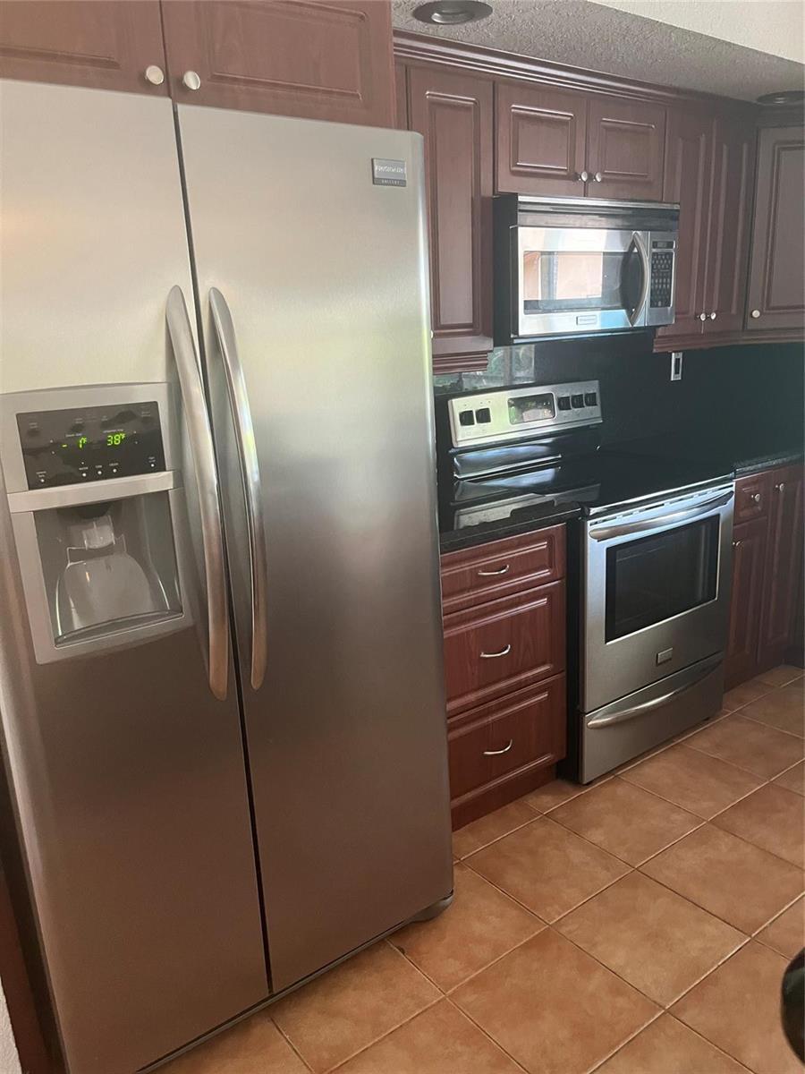 10734 NW 17th Manor, Coral Springs FL 33071 photo 3