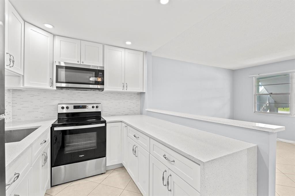 273 Prescott N, Deerfield Beach FL 33442 photo 5