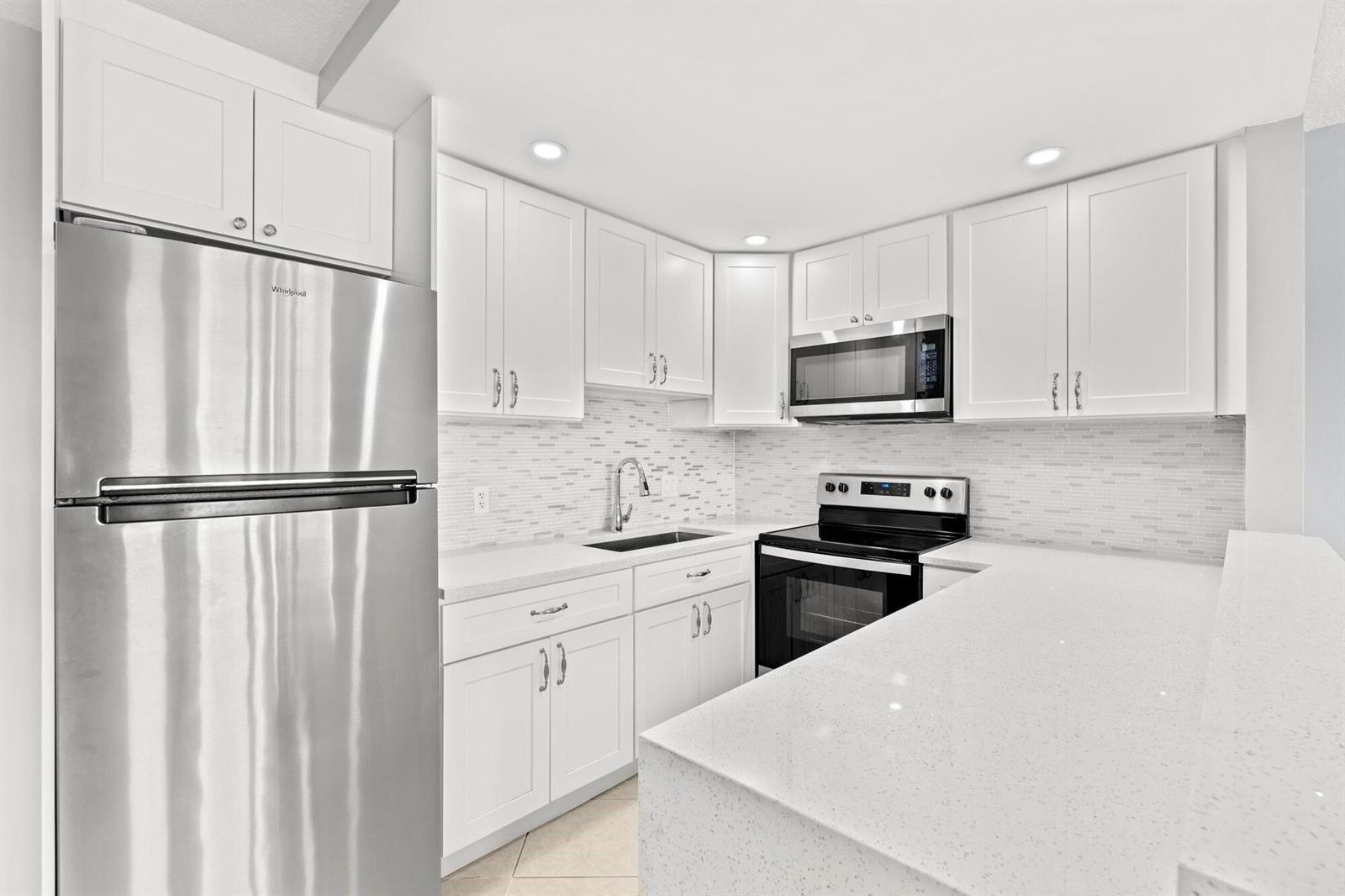 273 Prescott N, Deerfield Beach FL 33442 photo 4