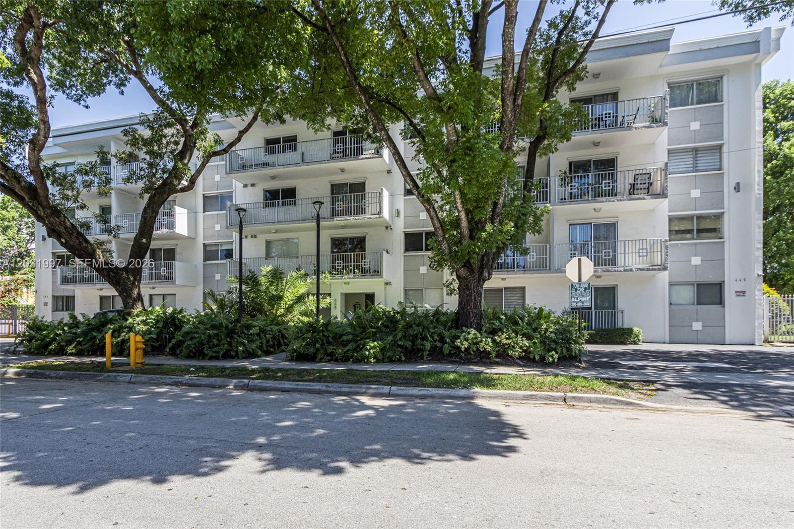 445 SW 11th St # 102, Miami FL 33130 photo 2