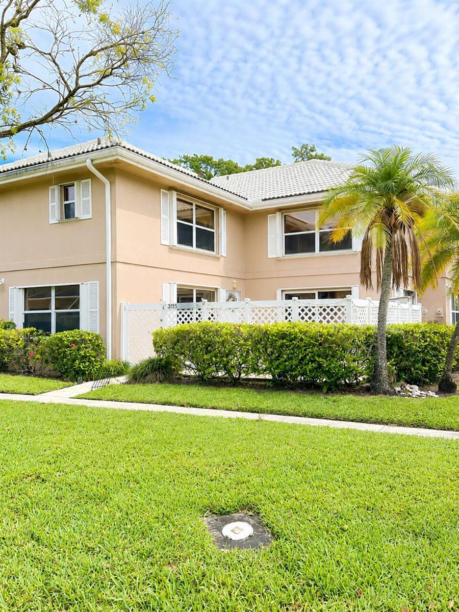 3115 Kingston Court, West Palm Beach FL 33409 photo 2