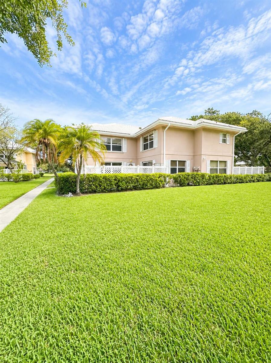 3115 Kingston Court, West Palm Beach FL 33409