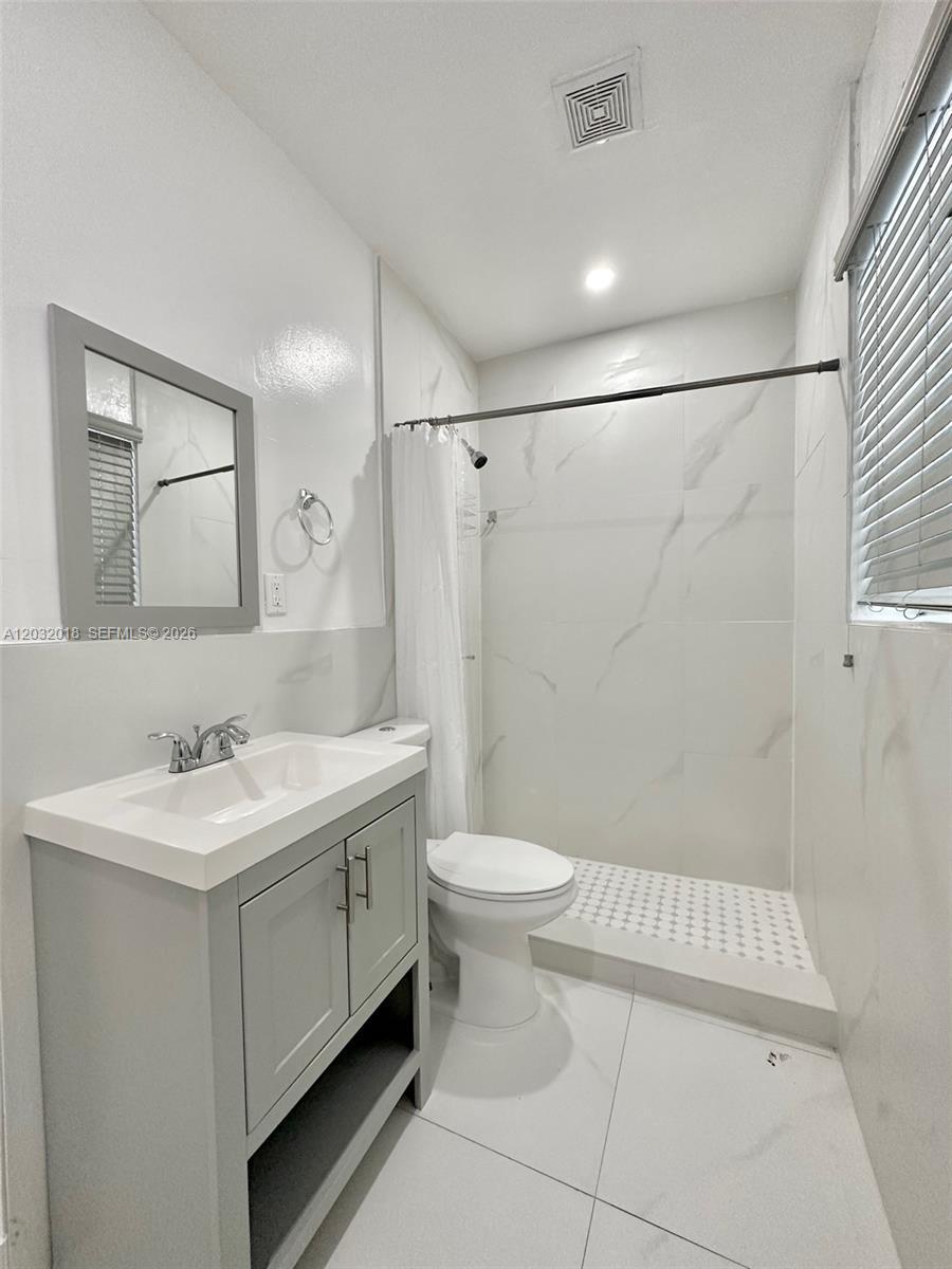 156 NW 62nd St # 1, Miami FL 33150 photo 2