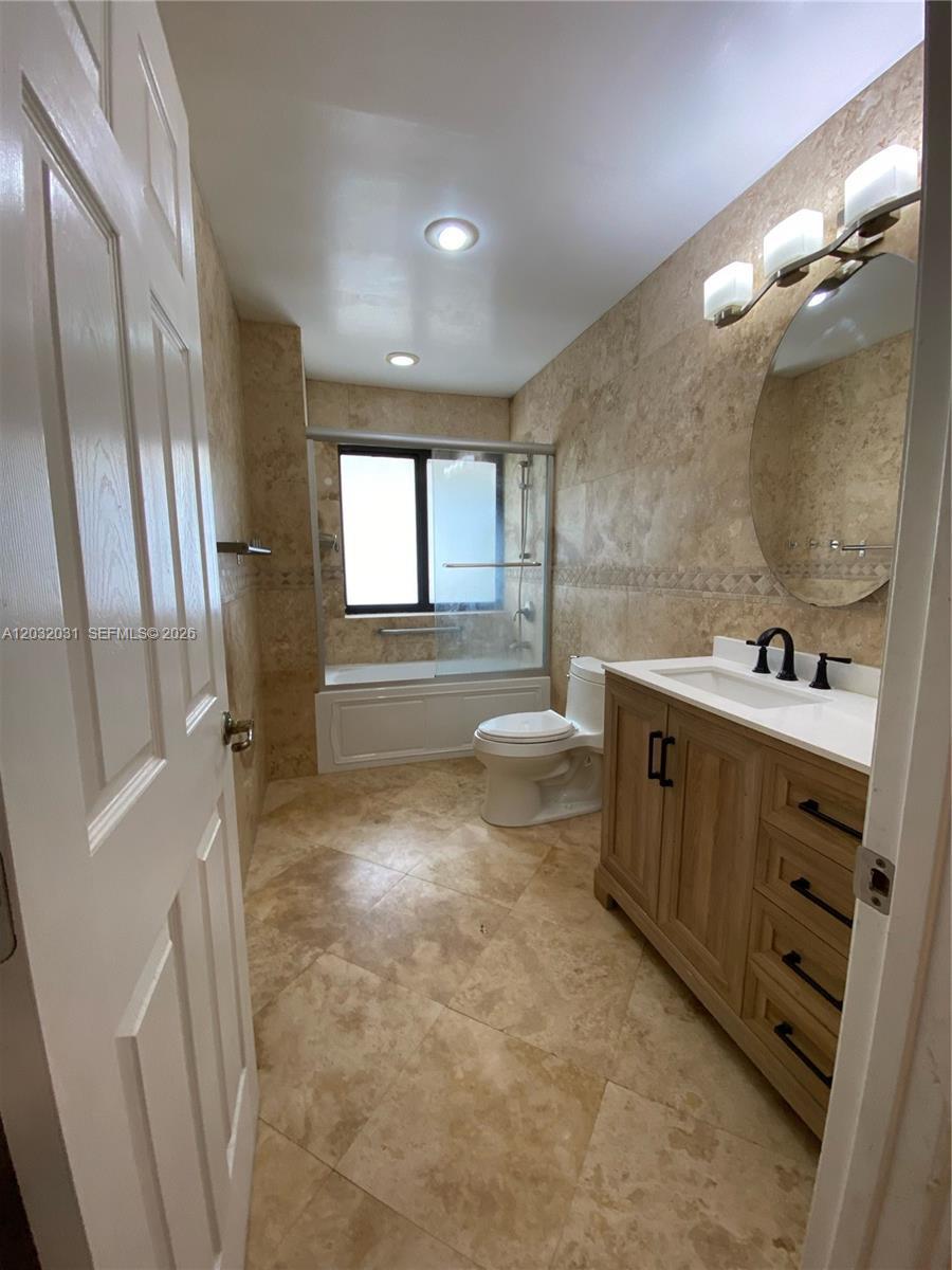 12430 SW 94th Ter, Miami FL 33186 photo 2