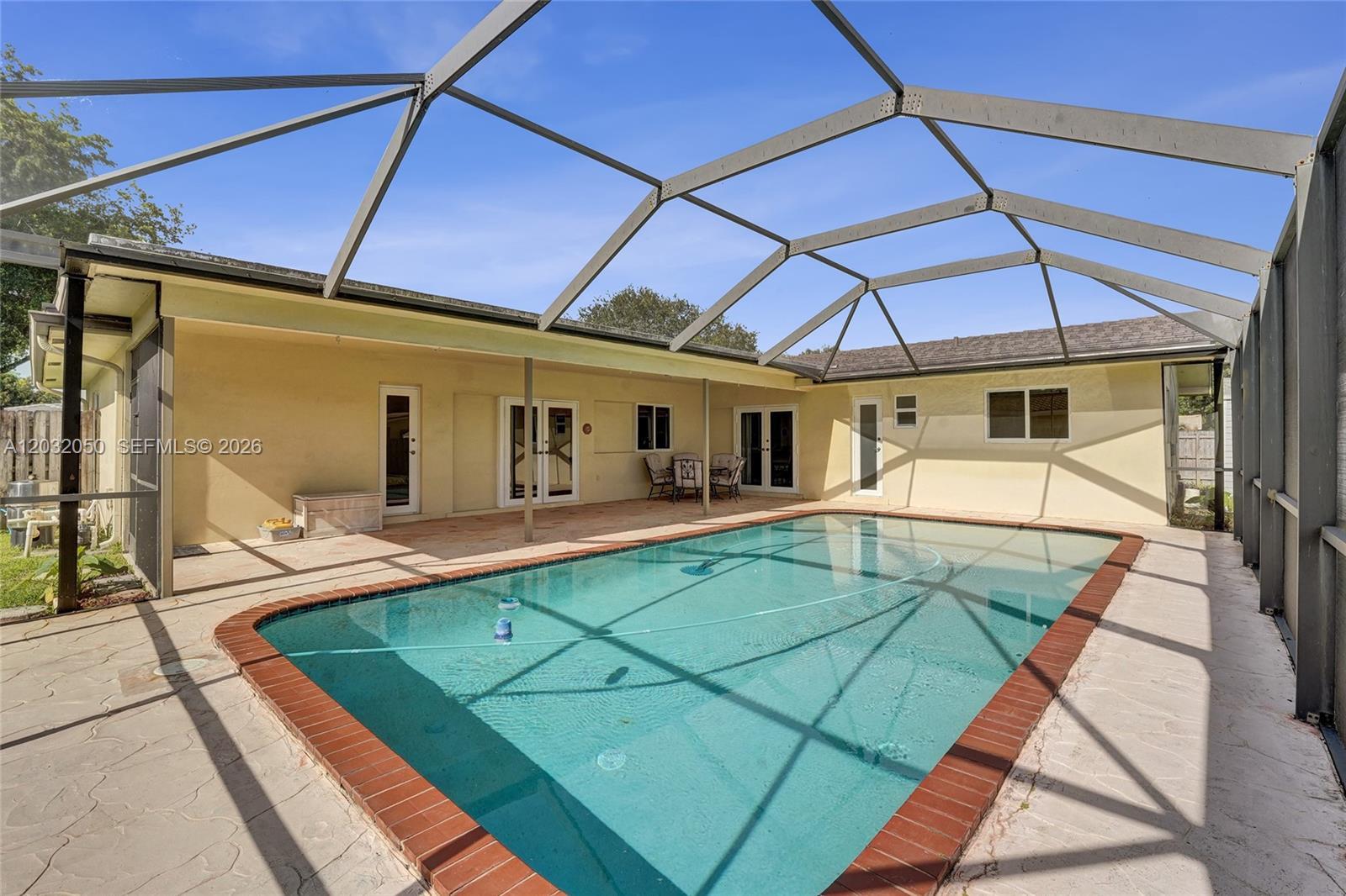 7421 NW 8th Ct, Plantation FL 33317 photo 4