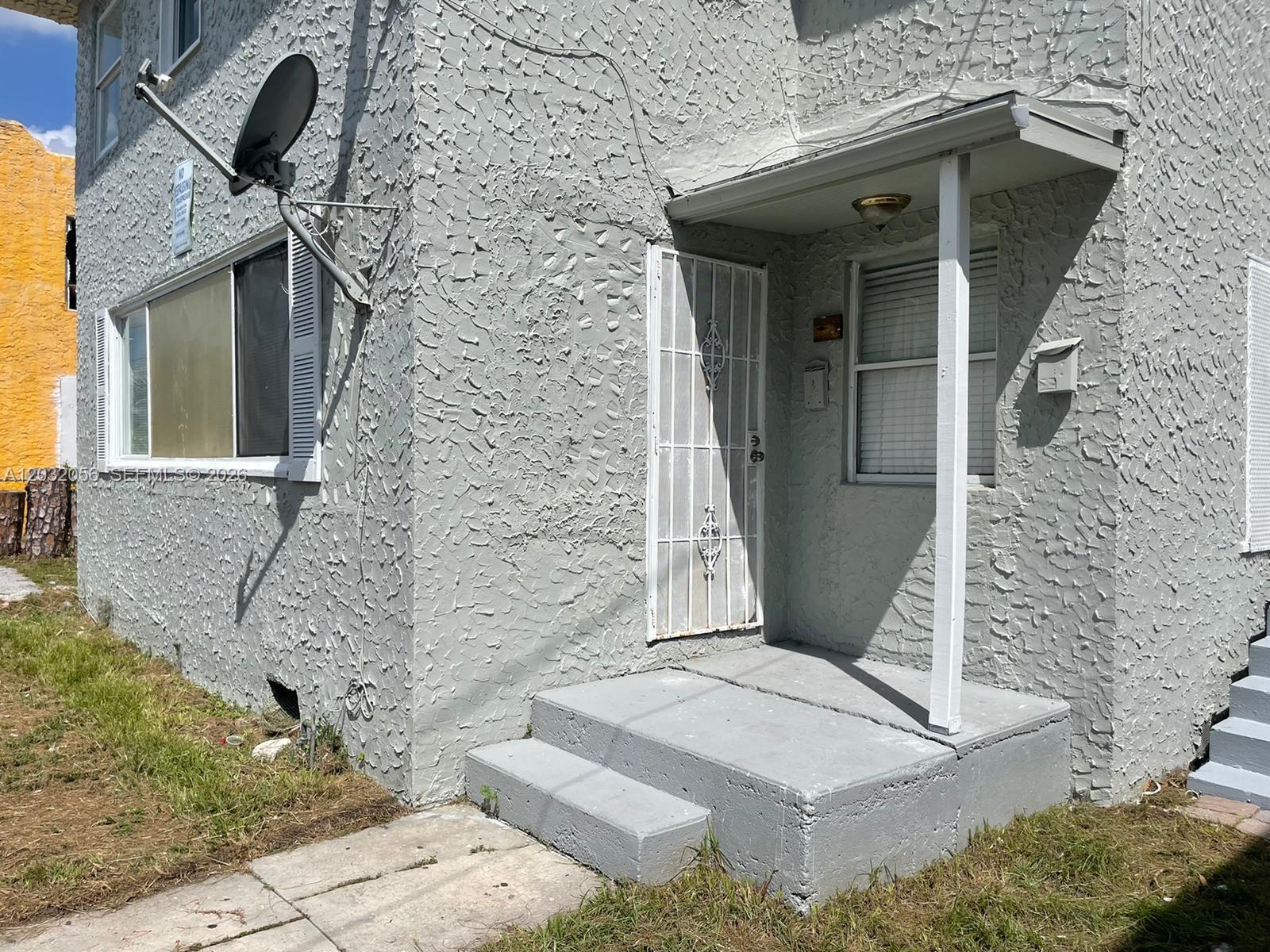 817 4th St # 817, West Palm Beach FL 33401 photo 2