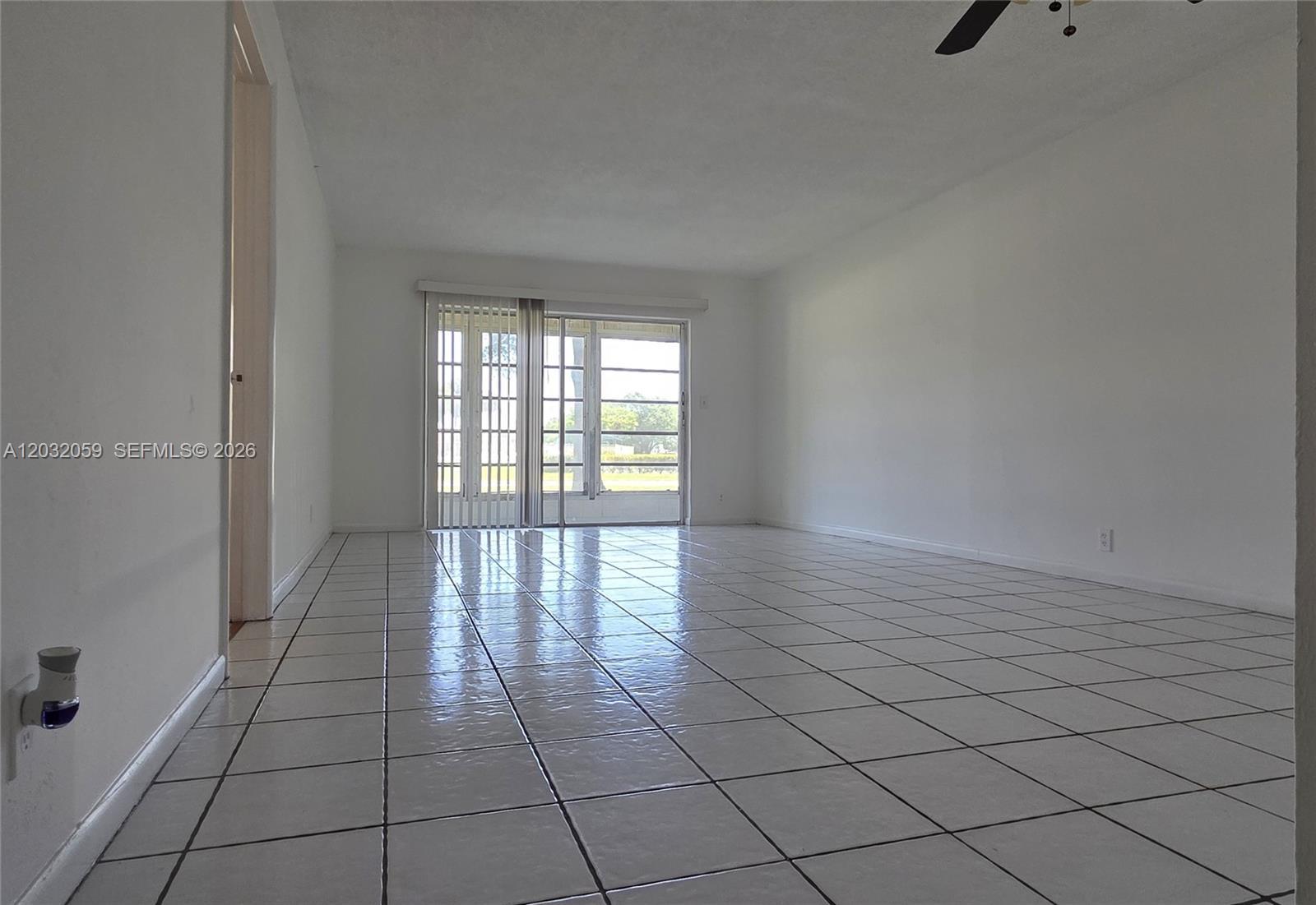 Margate, FL 33063 photo 2