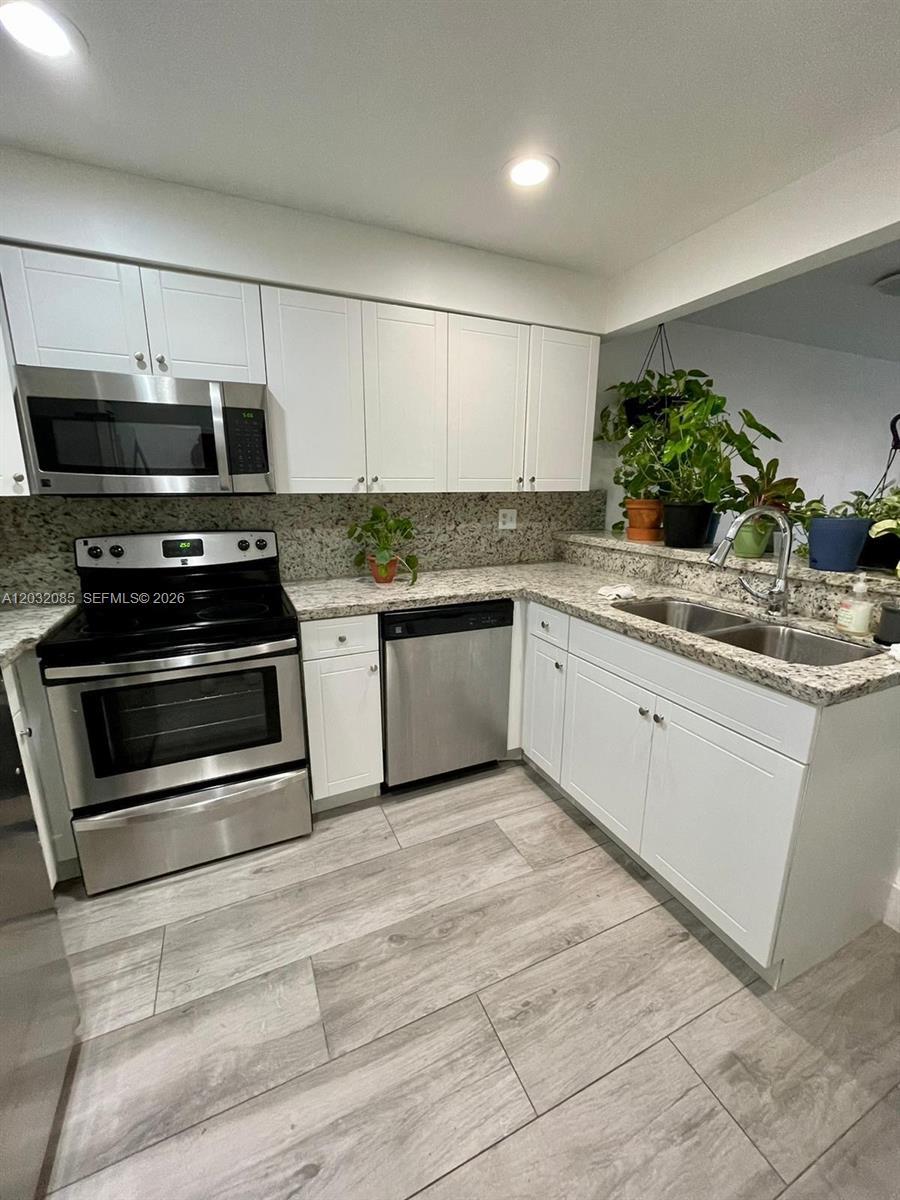 8604 SW 156th Pl # 330, Miami FL 33193 photo 2