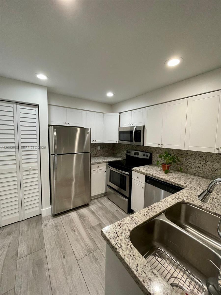 8604 SW 156th Pl # 330, Miami FL 33193 photo 3