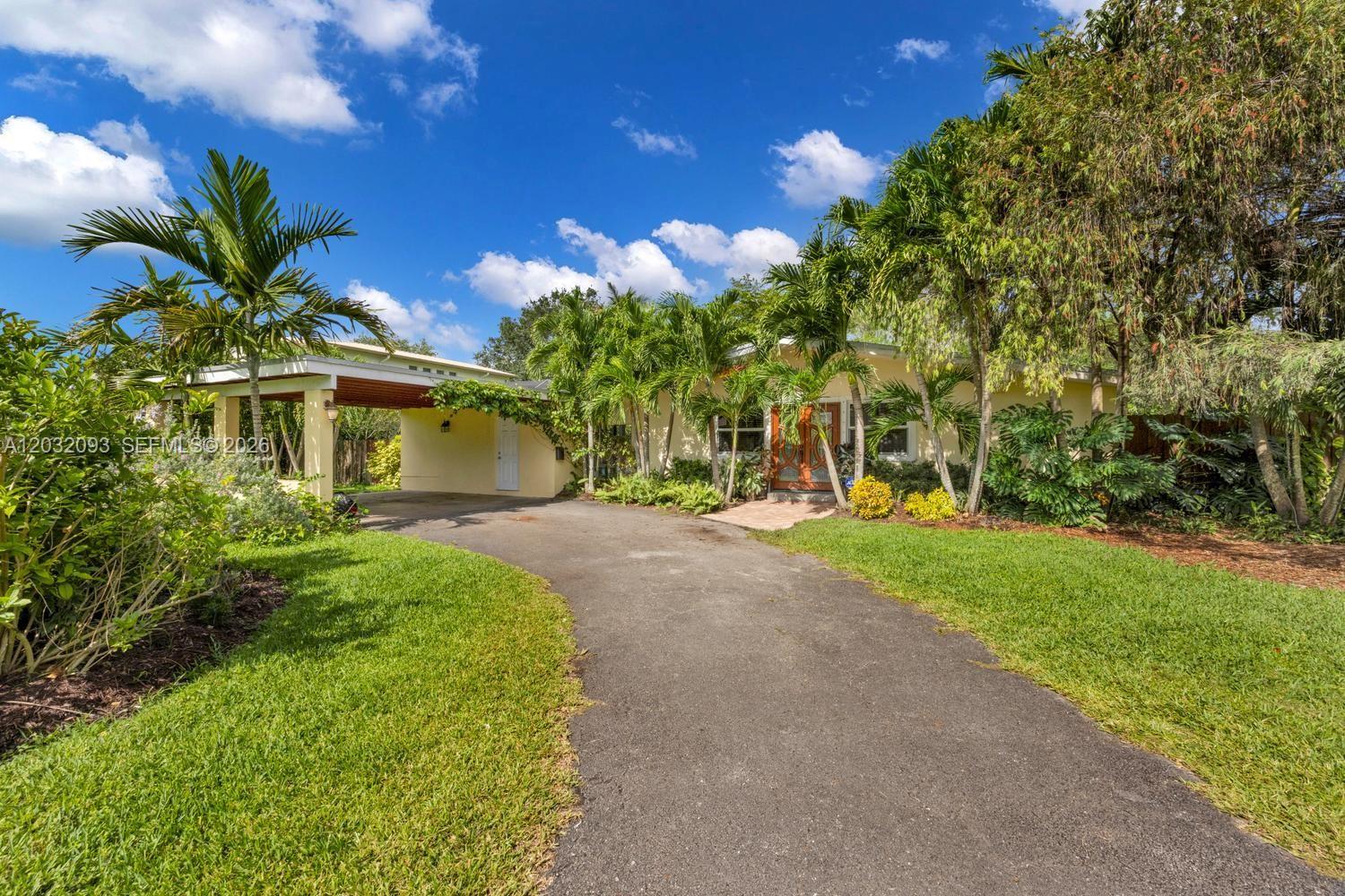 13720 SW 74th Ct, Palmetto Bay FL 33158 photo 2