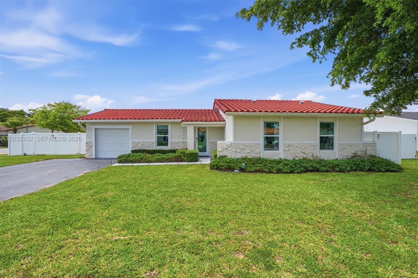 13391 SW 78th St, Miami FL 33183 photo 2