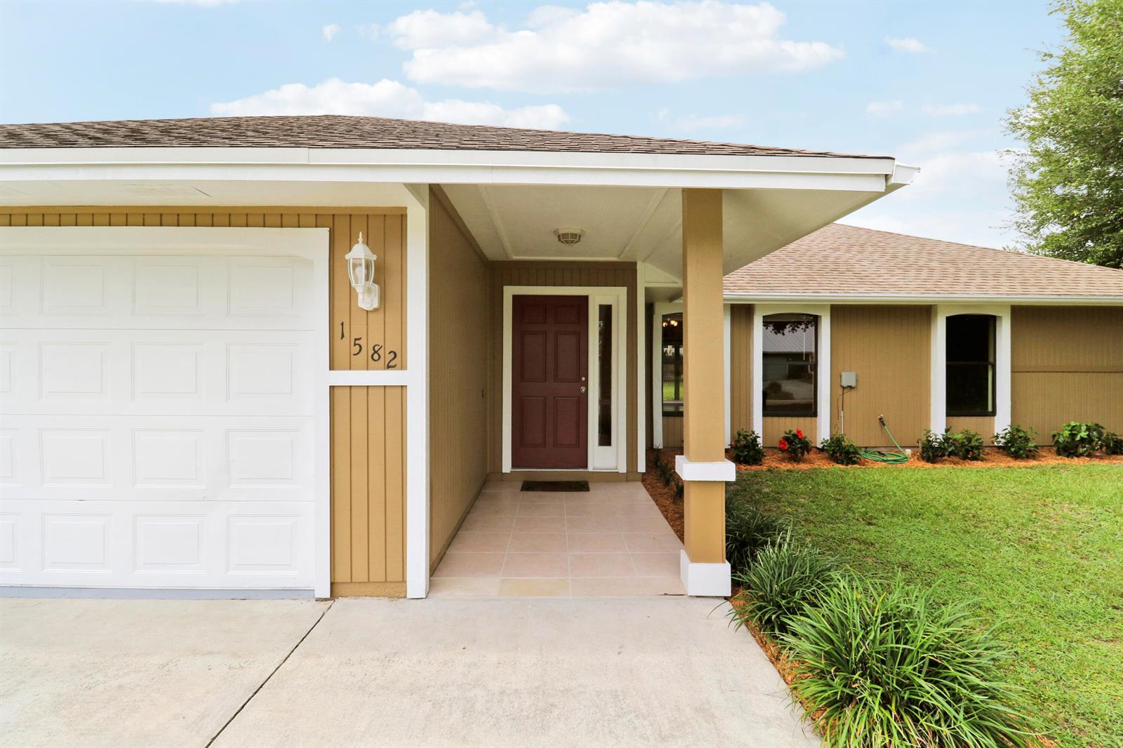 1582 SW Aledo Lane, Port St. Lucie FL 34953 photo 5