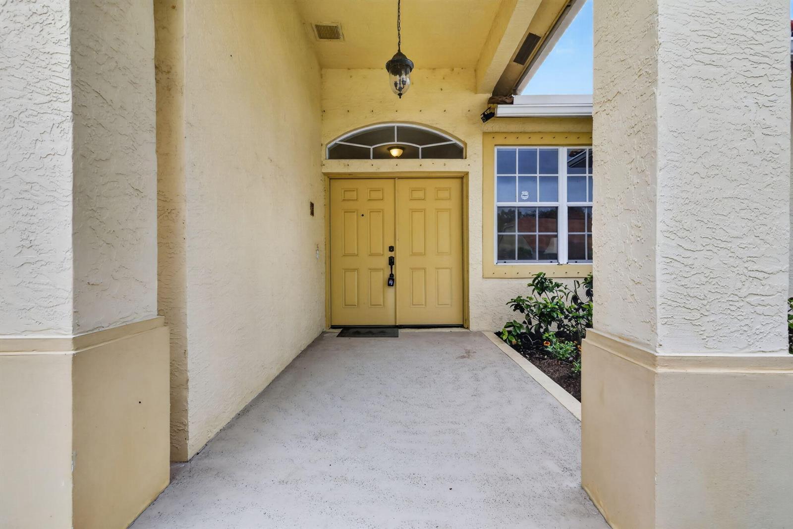 1701 Carson Avenue, FL 33460 photo 2