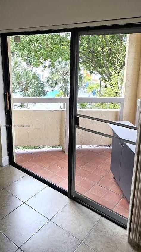 8290 Lake Dr # 332, Doral FL 33166 photo 4