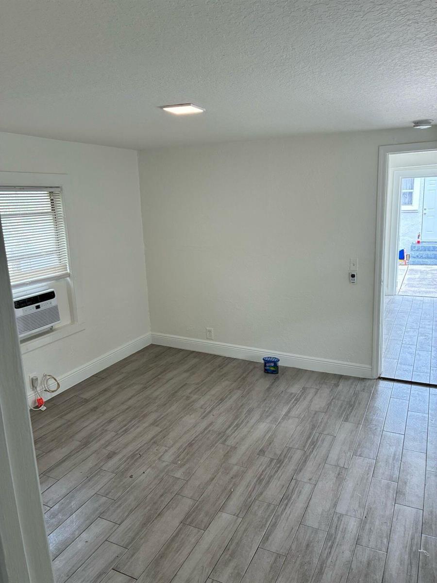 912 8th Street, West Palm Beach FL 33401 photo 5
