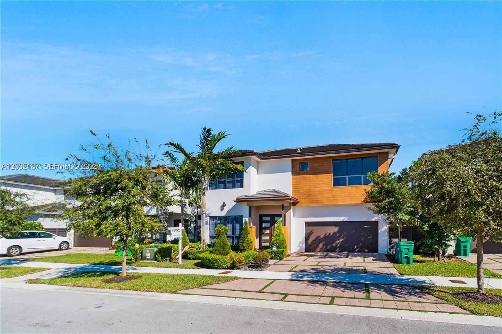 13659 SW 159th Ave, Miami FL 33196 photo 2